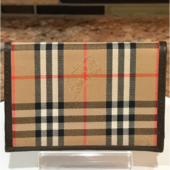Burberry Signature Nova Check Card/ID Holder πβ€οΈβπ₯ - Picture 5 of 17